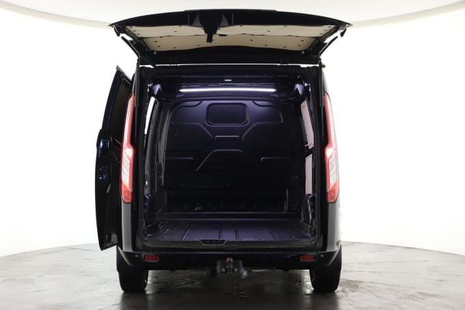 2023 Ford Transit Custom