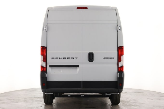 2025 Peugeot Boxer