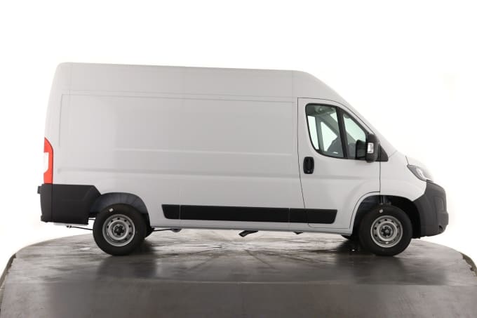 2025 Peugeot Boxer