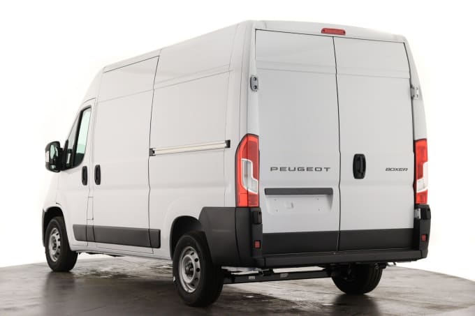 2025 Peugeot Boxer
