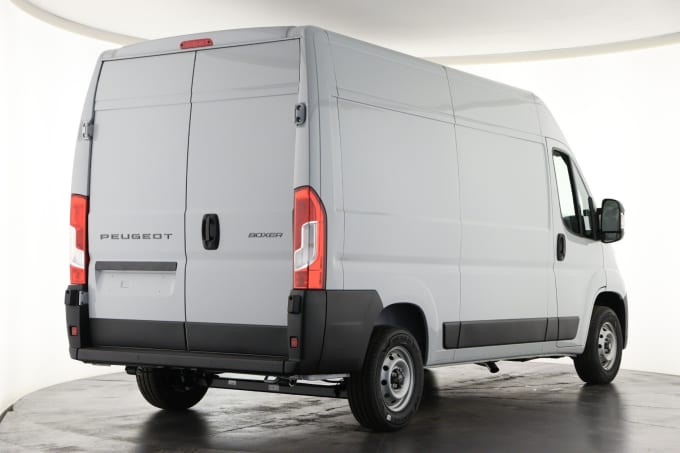 2025 Peugeot Boxer