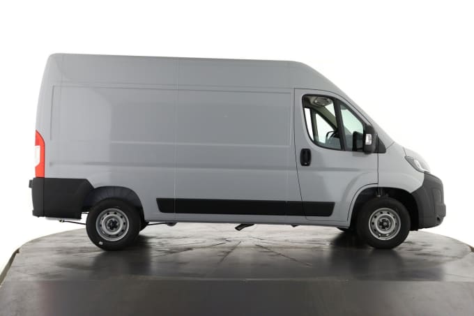 2025 Peugeot Boxer