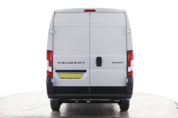 2025 Peugeot Boxer