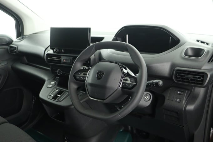 2025 Peugeot Partner