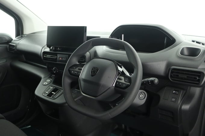 2025 Peugeot Partner