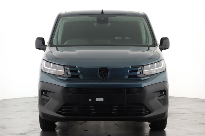 2025 Peugeot Partner