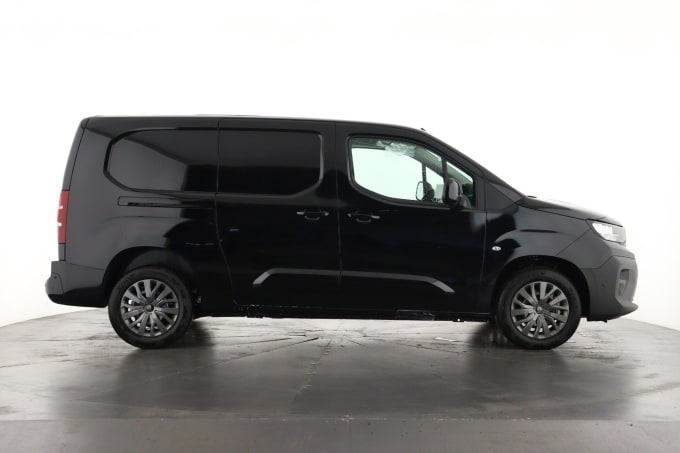2025 Peugeot Partner