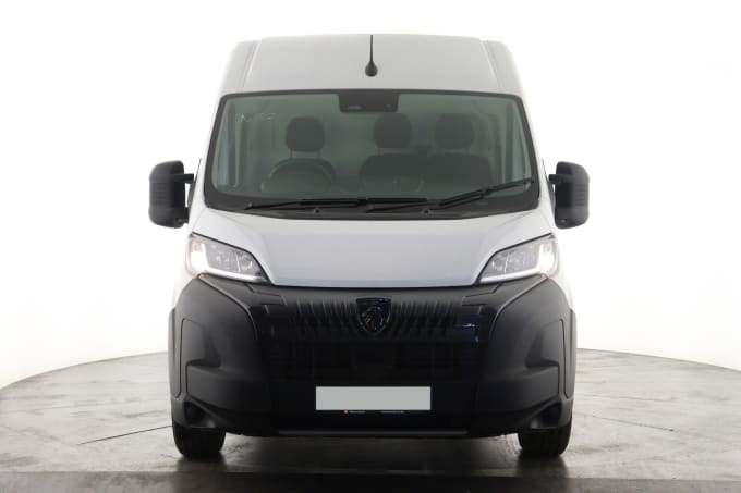 2025 Peugeot Boxer