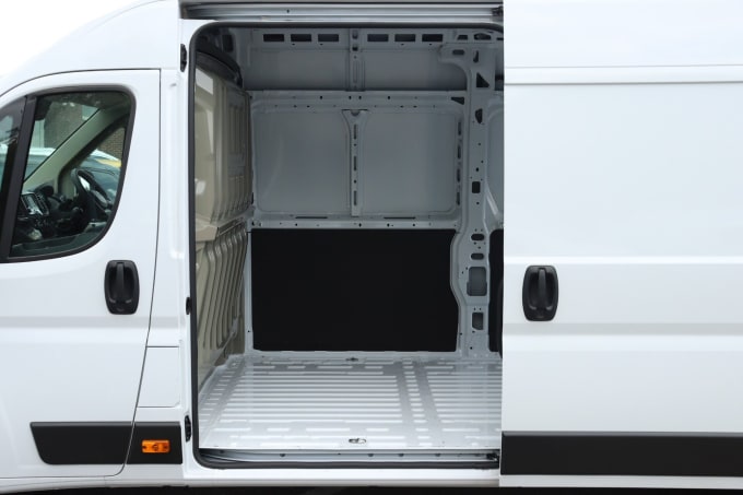 2025 Peugeot Boxer