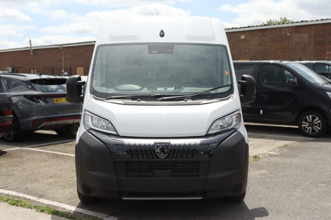 2025 Peugeot Boxer
