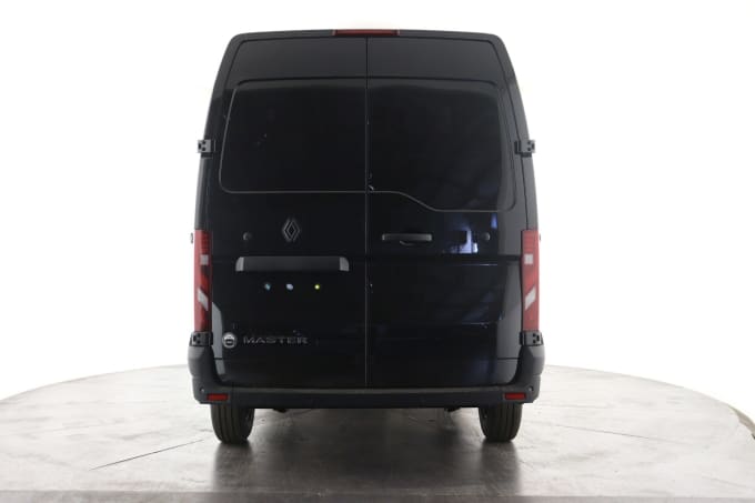 2025 Renault Master