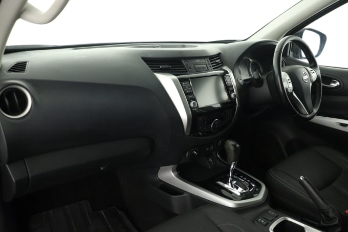 2021 Nissan Navara