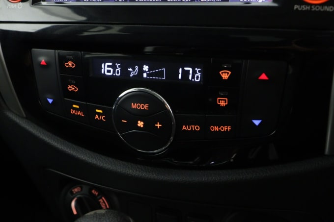 2021 Nissan Navara