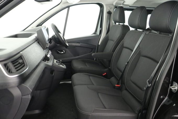 2025 Renault Trafic