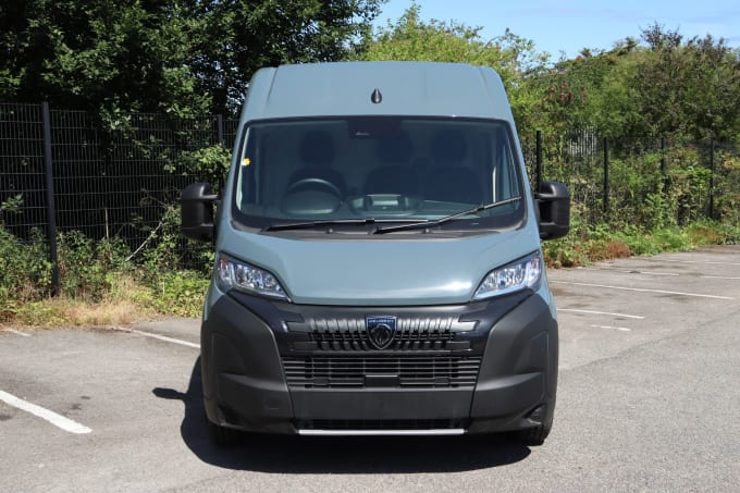 2025 Peugeot Boxer