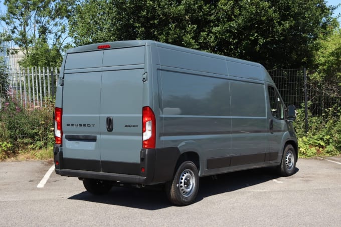 2025 Peugeot Boxer