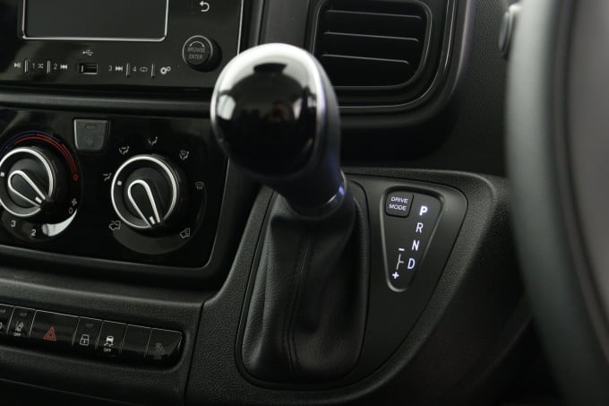 2025 Peugeot Boxer