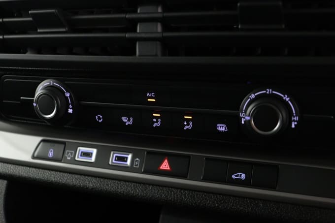 2025 Peugeot Expert