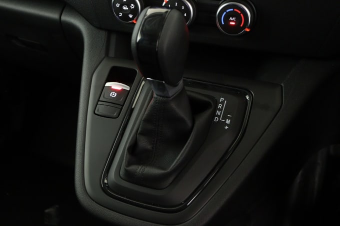 2025 Renault Kangoo