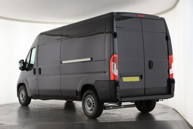 2025 Peugeot Boxer