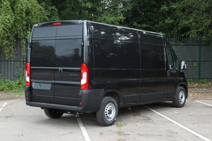 2025 Peugeot Boxer