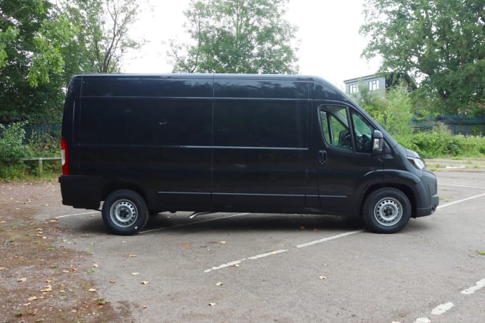2025 Peugeot Boxer