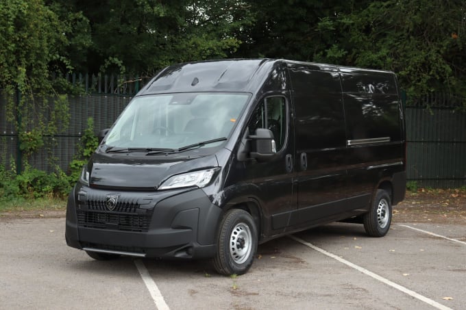 2025 Peugeot Boxer