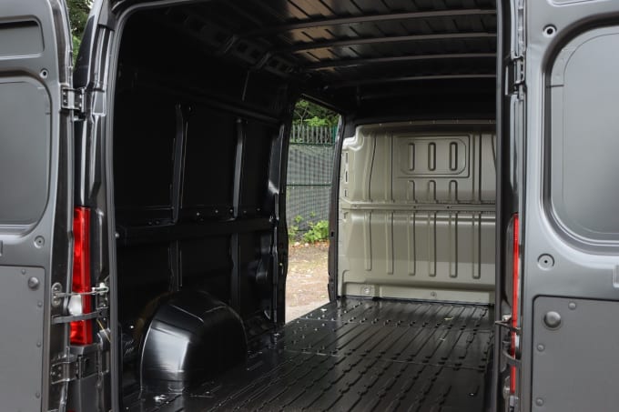 2025 Peugeot Boxer