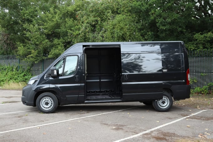 2025 Peugeot Boxer