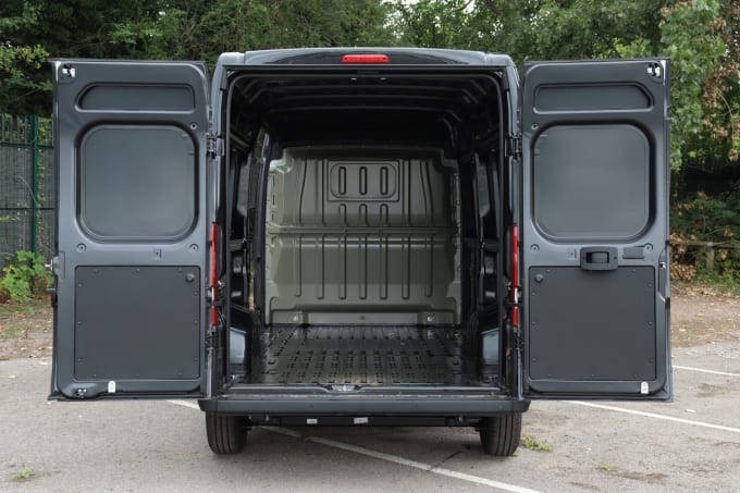 2025 Peugeot Boxer