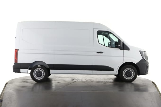 2025 Renault Master