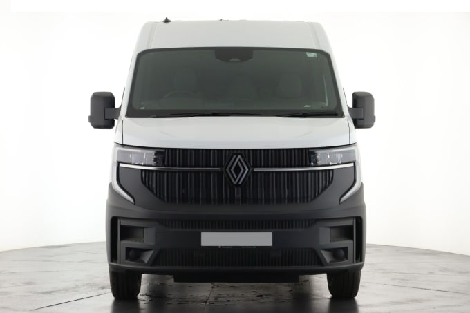 2025 Renault Master