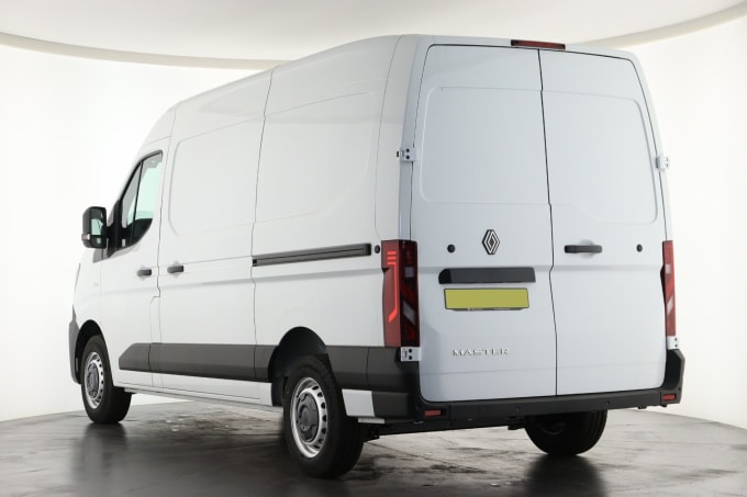 2025 Renault Master