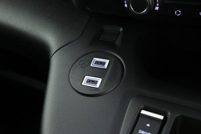 2025 Peugeot Partner