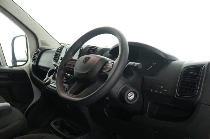 2025 Peugeot Boxer