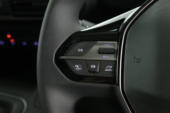 2025 Peugeot Partner