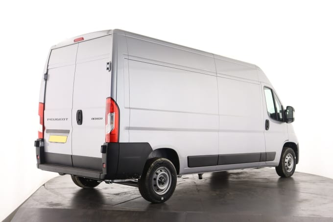 2025 Peugeot Boxer