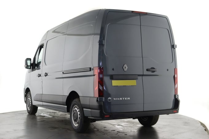 2025 Renault Master