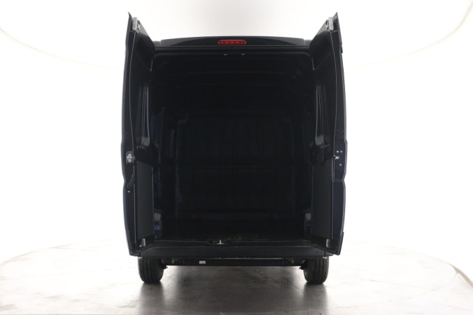 2025 Peugeot Boxer