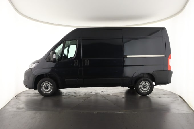2025 Peugeot Boxer