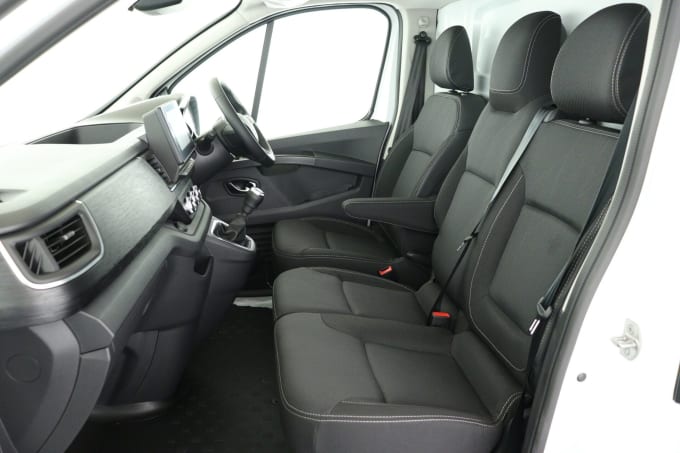 2025 Renault Trafic