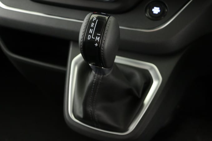 2025 Renault Trafic