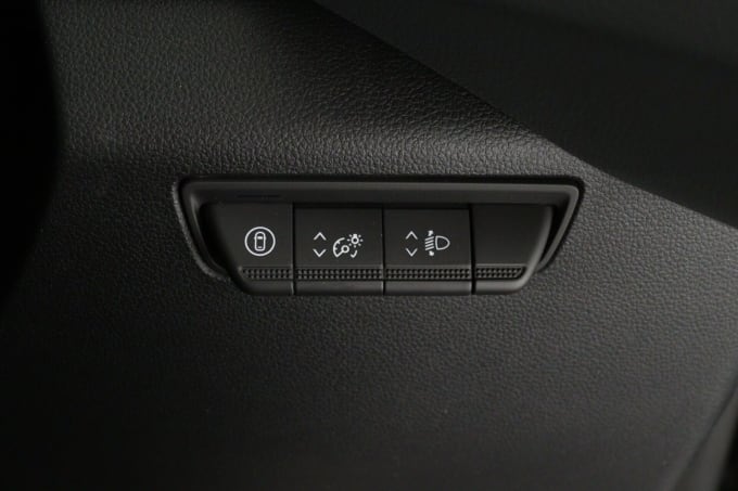 2025 Renault Master