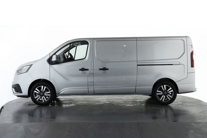 2025 Renault Trafic