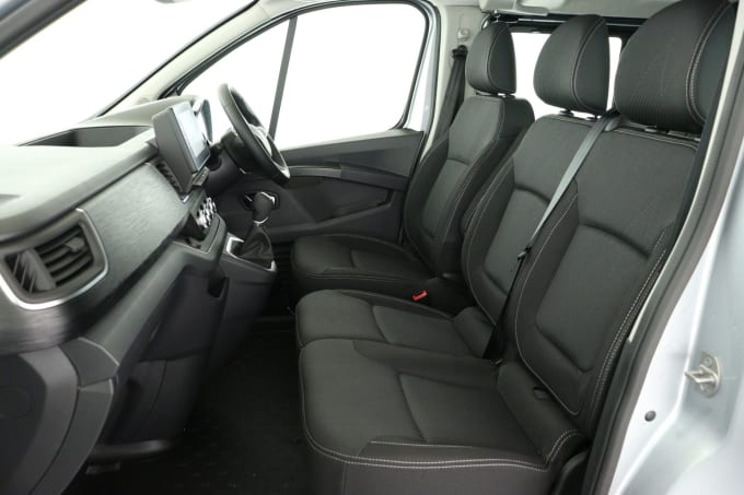 2025 Renault Trafic