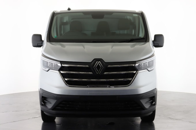 2025 Renault Trafic