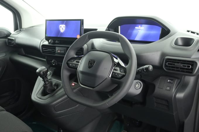 2025 Peugeot Partner