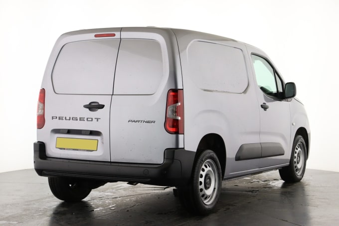 2025 Peugeot Partner