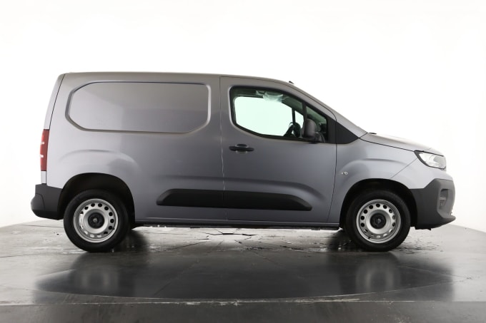 2025 Peugeot Partner