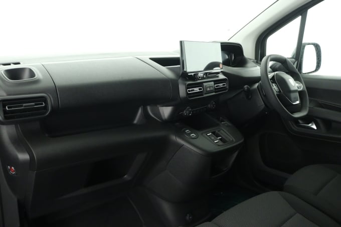 2025 Peugeot Partner